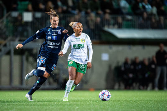 Linköpings Nellie Karlsson och Hammarbys Madelen Janogy