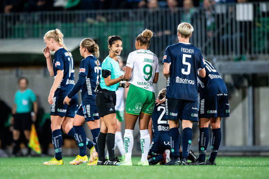 Hammarbys Madelen Janogy reagerar på domslut av Domare