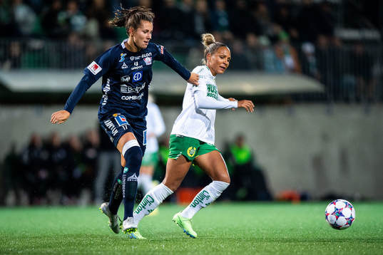 Linköpings Nellie Karlsson och Hammarbys Madelen Janogy