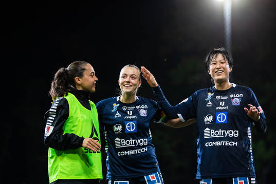 Linköpings Heidi Ellingsen, Olga Ahtinen och Saori