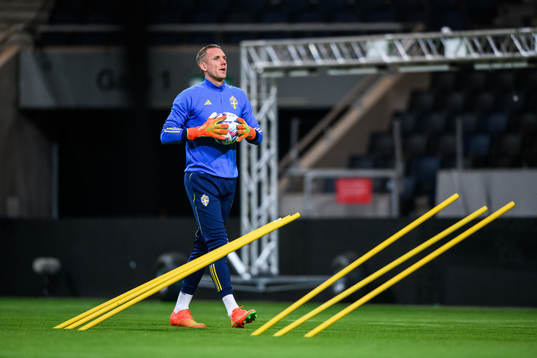 goalkeeper Robin Olsen