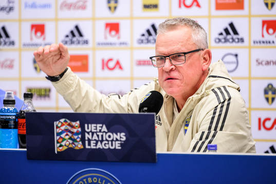 Head coach Janne Andersson at a press conference