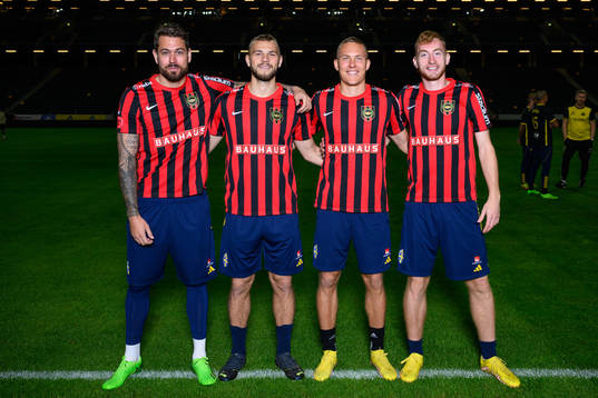 goalkeeper Kristoffer Nordfeldt, Jesper Karlström, Ludwig