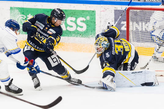 HV71s målvakt Joni Ortio