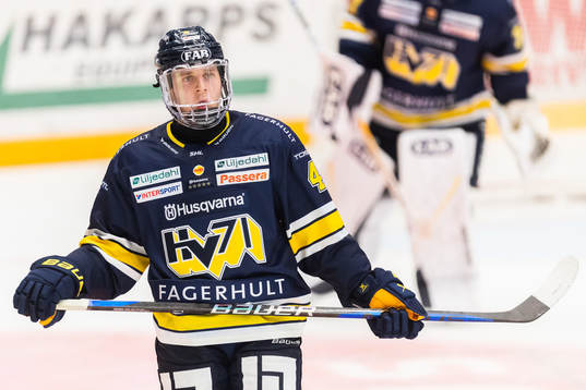 HV71s Emil Andrae