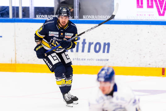 HV71s Lucas Elvenes