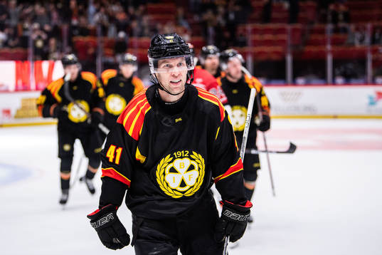 Brynäs Greg Scott jublar