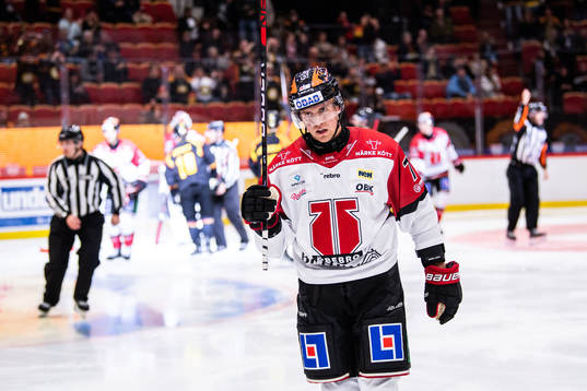 Örebros Oliver Eklind  deppar