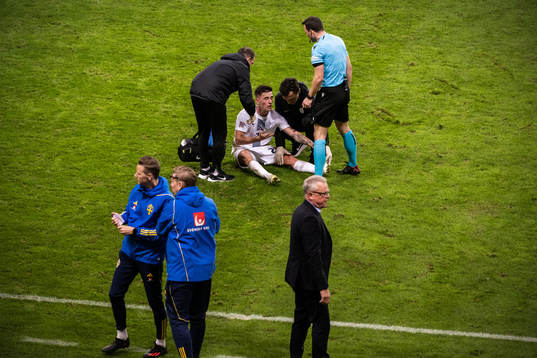 Head coach Janne Andersson of Sweden and Benjamin Verbic of