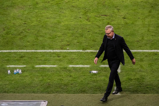 Head coach Janne Andersson of Sweden looks dejected