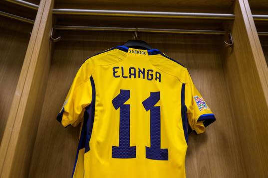 Jersey of Anthony Elanga in the dressing room of Sweden