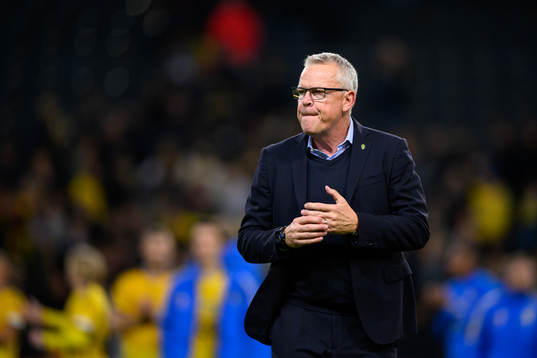 Head coach Janne Andersson of Sweden looks dejected