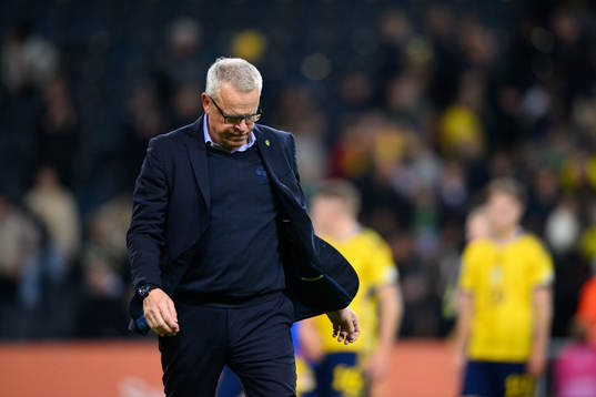 Head coach Janne Andersson of Sweden looks dejected