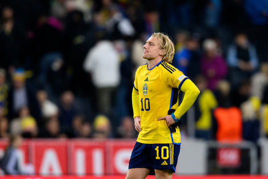 Emil Forsberg of Sweden looks dejected