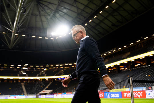 Head coach Janne Andersson of Sweden looks dejected