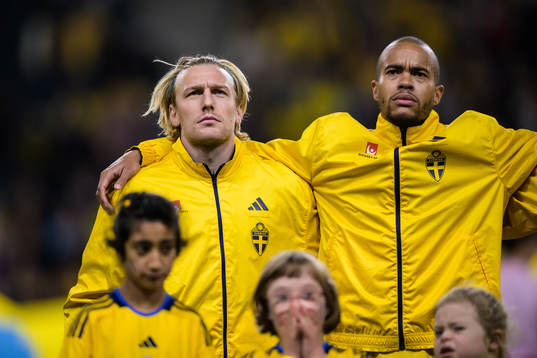 Emil Forsberg and Robin Quaison of Sweden
