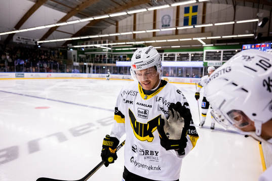 Västerås Alexander Lindelöf jublar