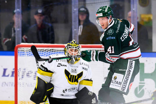 Tingsryds Maximilian Eisenmenger oroar framför Västerås