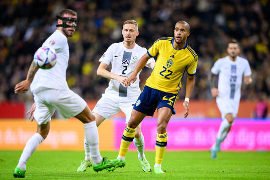 Zan Karnicnik of Slovenia and Robin Quaison of Sweden