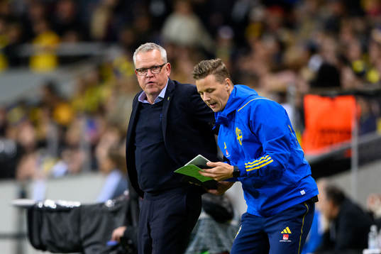 Head coach Janne Andersson and goalkeeper coach Maths