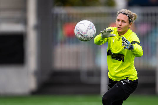 goalkeeper Jennifer Falk