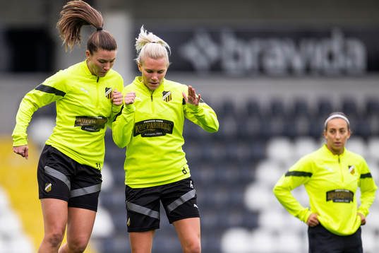 Pauline Hammarlund and Marika Bergman Lundin