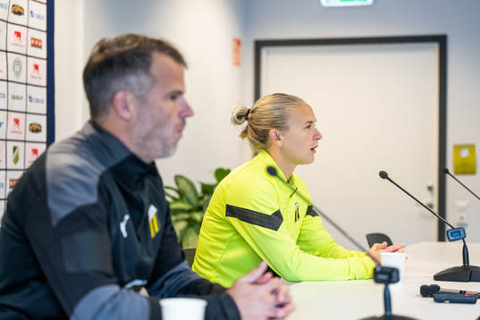 Head coach Robert Vilahamn and Filippa Curmark