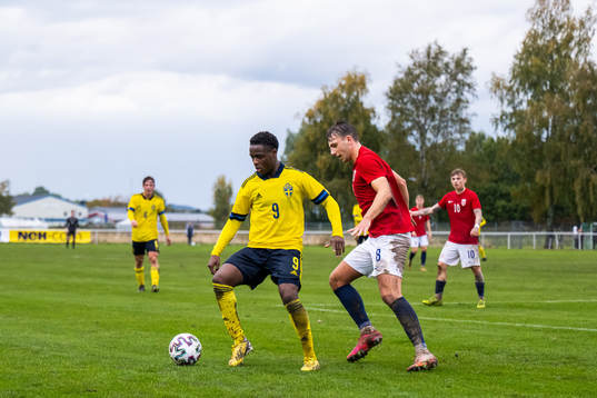 Sveriges Richie Omorowa och Norges Niklas Ødegård