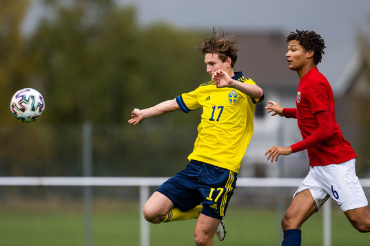 Sveriges Fredrik Nissen och Norges Alwande Roaldsøy