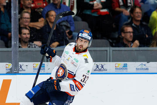 Växjös Lukas Bengtsson jublar