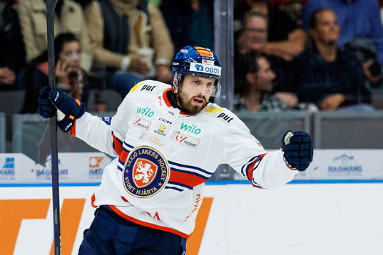 Växjös Lukas Bengtsson jublar