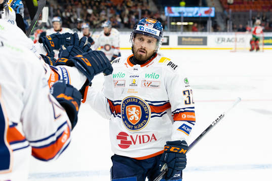 Växjös Lukas Bengtsson jublar