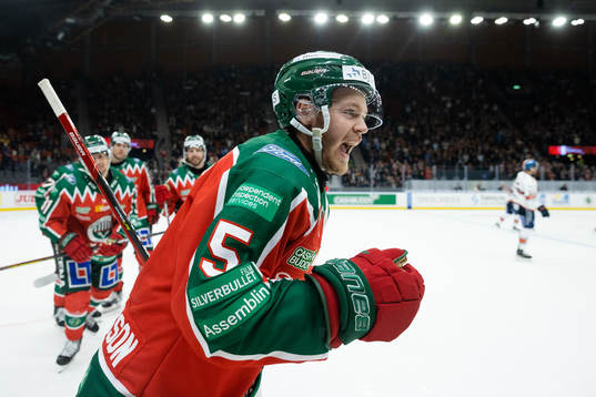 Frölundas Filip Johansson jublar