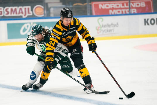 Färjestads Linus Johansson och Skellefteås Elias