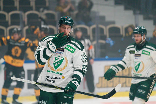Färjestads Per Åslund deppar