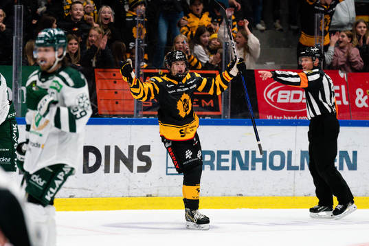 Skellefteås Axel Sandin Pellikka gör sitt första SHL mål