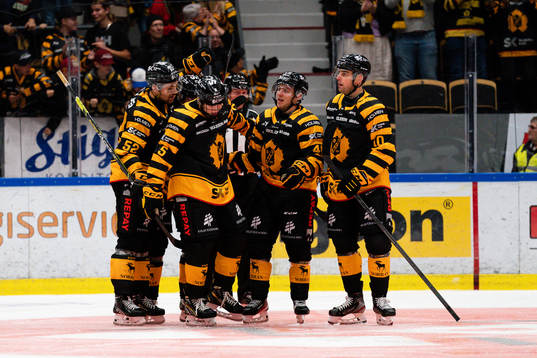 Skellefteås Axel Sandin Pellikka gör sitt första SHL mål