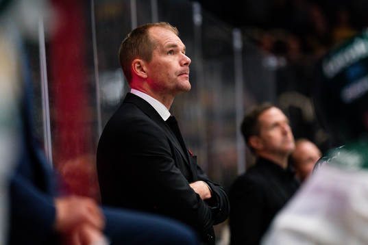 Färjestads tränare Tomas Mitell deppar