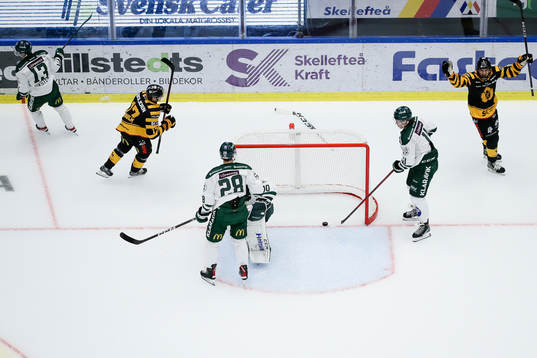 Skellefteås Axel Sandin Pellikka gör sitt första SHL mål