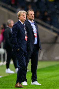 Team manager Stefan Pettersson of Sweden
