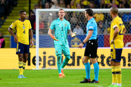 Goalkeeper Robin Olsen of Sweden reacts