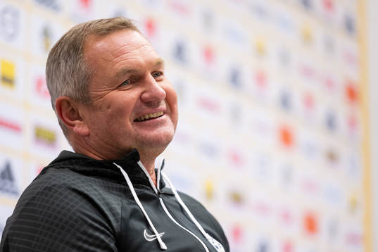 Head coach Matjaz Kek of Slovenia