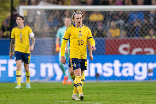 Emil Forsberg of Sweden looks dejected