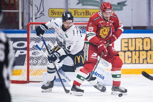 Karlskogas Alexander Leandersson  och Moras Johan Persson