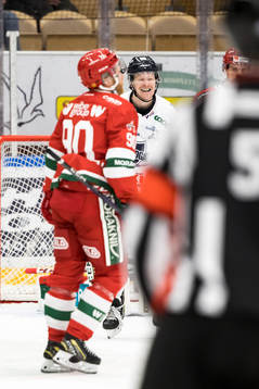 Karlskogas David Lindquist  jubel