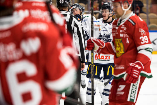 Karlskogas David Lindquist  jubel
