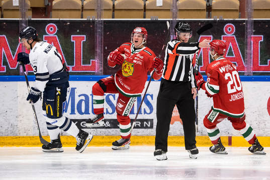 Moras Anton Heikkinen jubel med Joel Jonsson