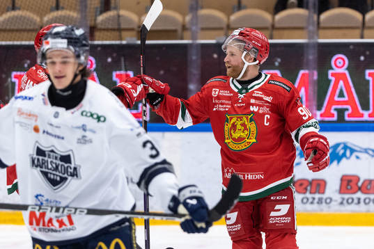 Moras Daniel Ljunggren jublar