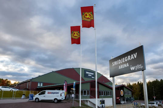 Smidjegrav Arena innan ishockeymatchen i Hockeyallsvenskan