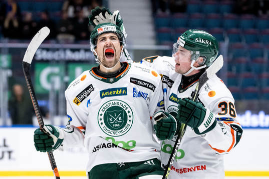 Kristianstads Robin Carlsson jublar